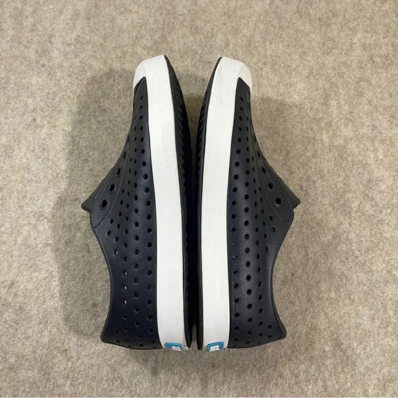 Native Jefferson Black White Slip On Comfort Water Shoes Unisex Mens 5 Womens 7 - Picture 7 of 13